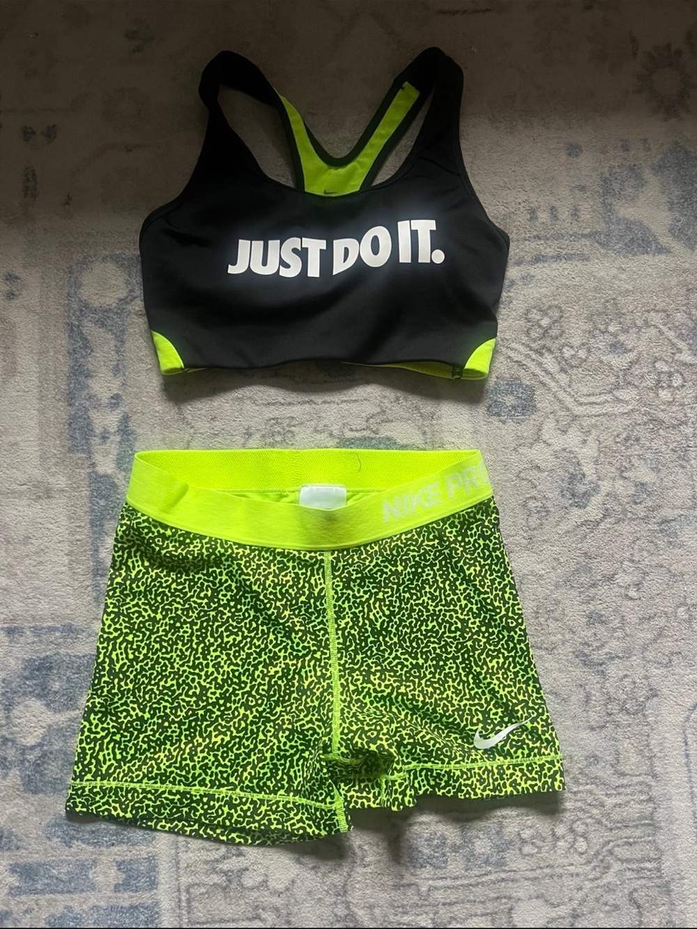 Nike neon green active set